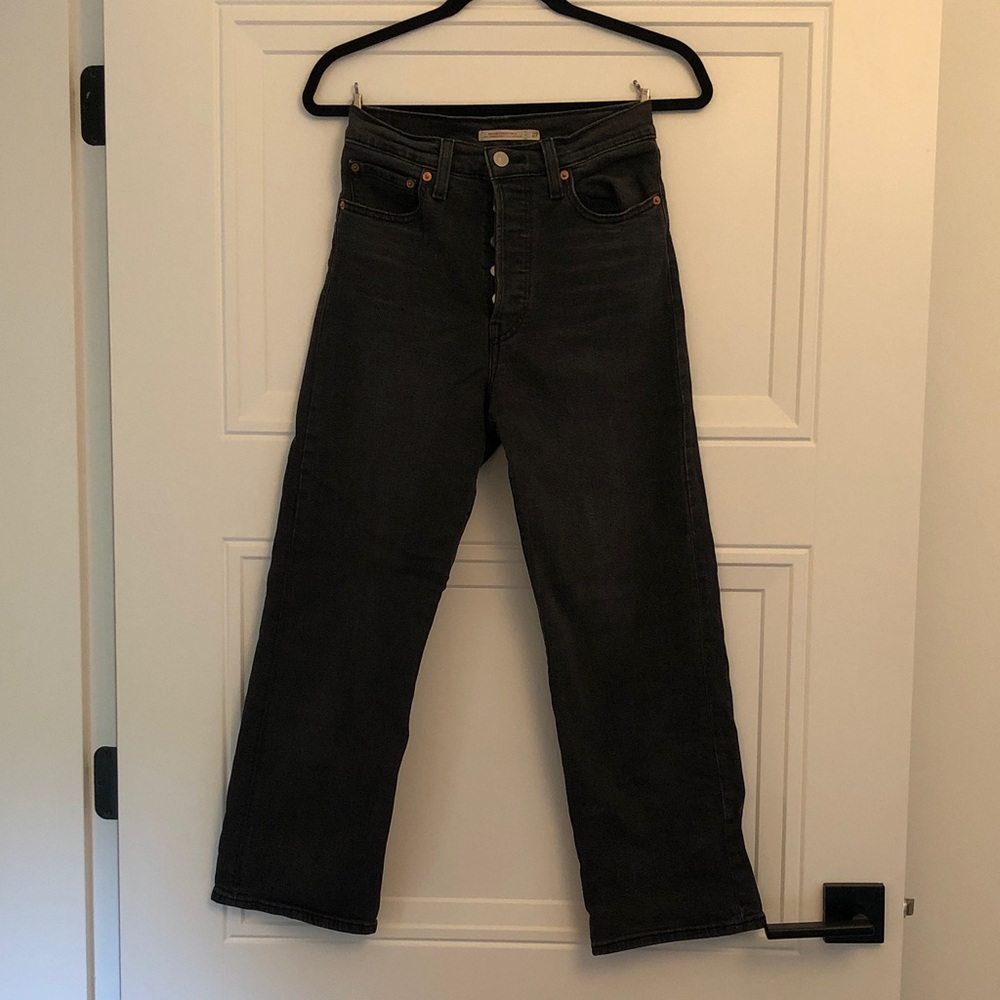Levi’s Ribcage Straight Ankle size 27